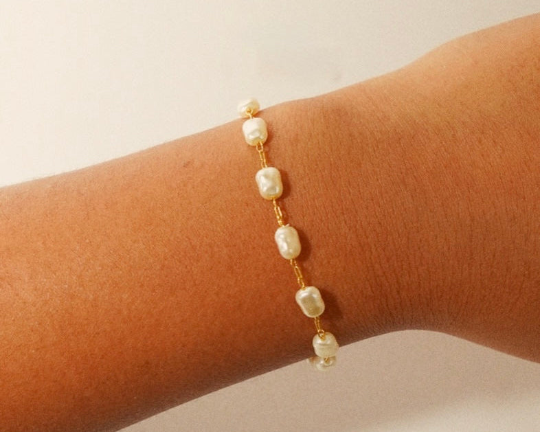 Romantic Pearl Bracelet