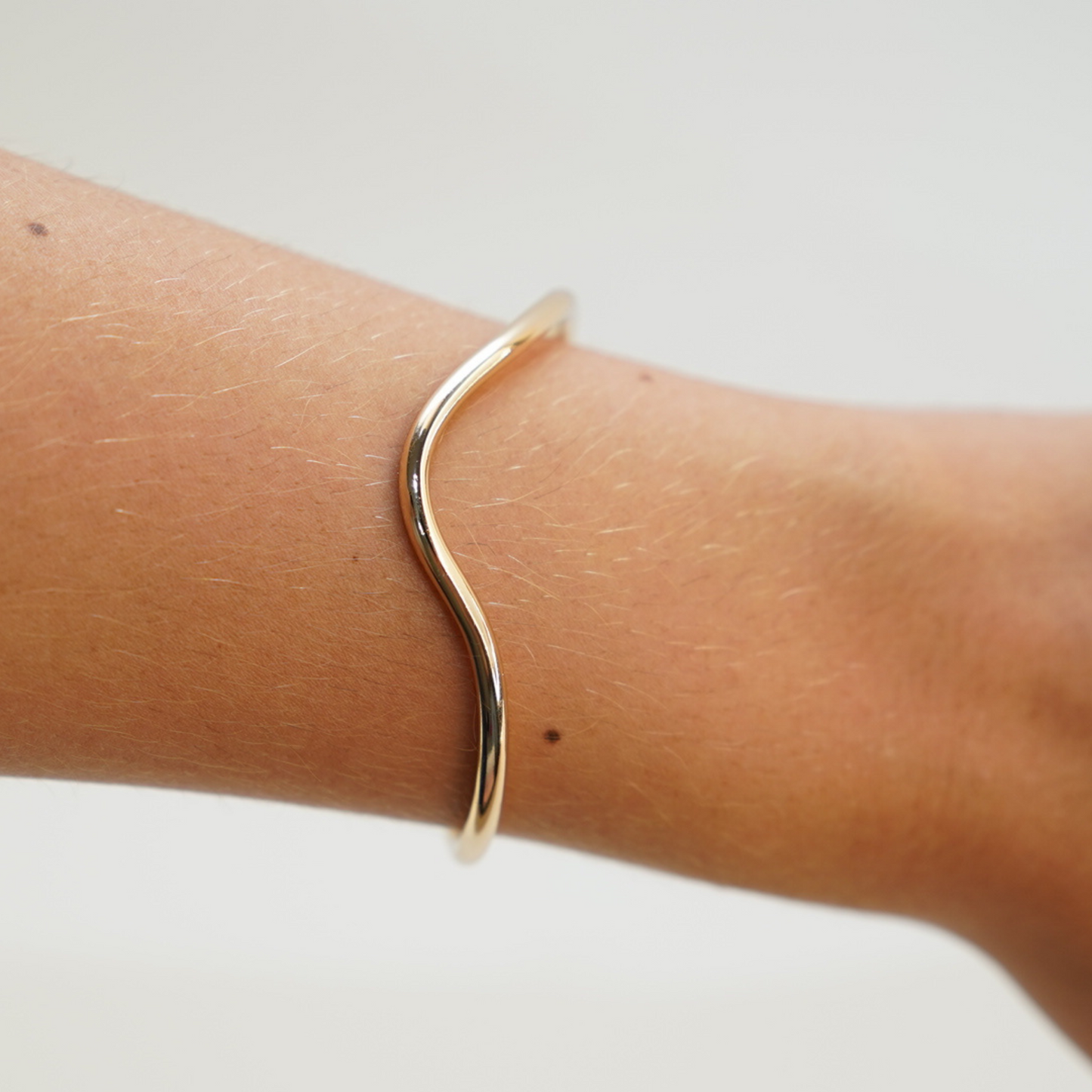 Classic Wave Bracelet