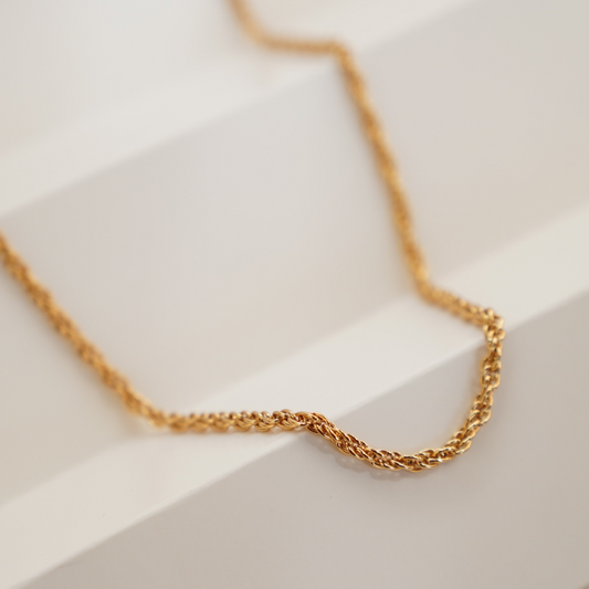 Petit Round Chain Necklace