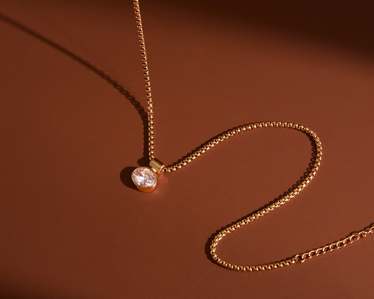 Lumi Solitaire Necklace