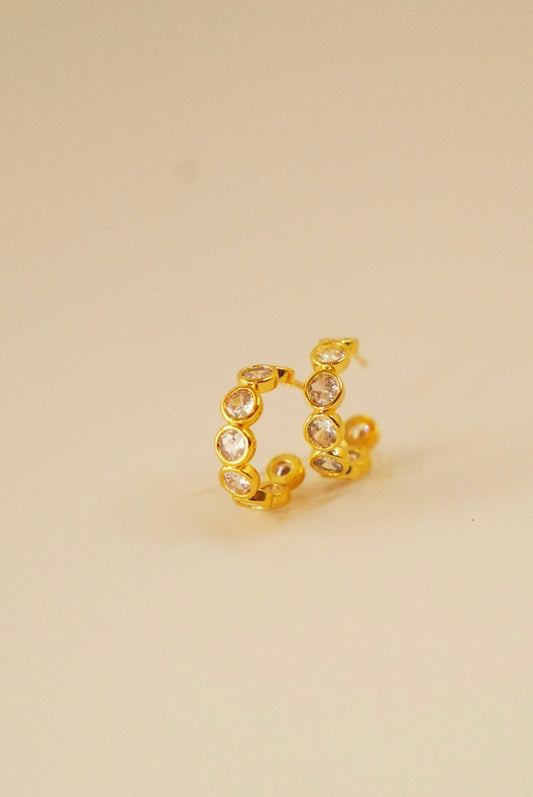 Petite Lumiere Hoops