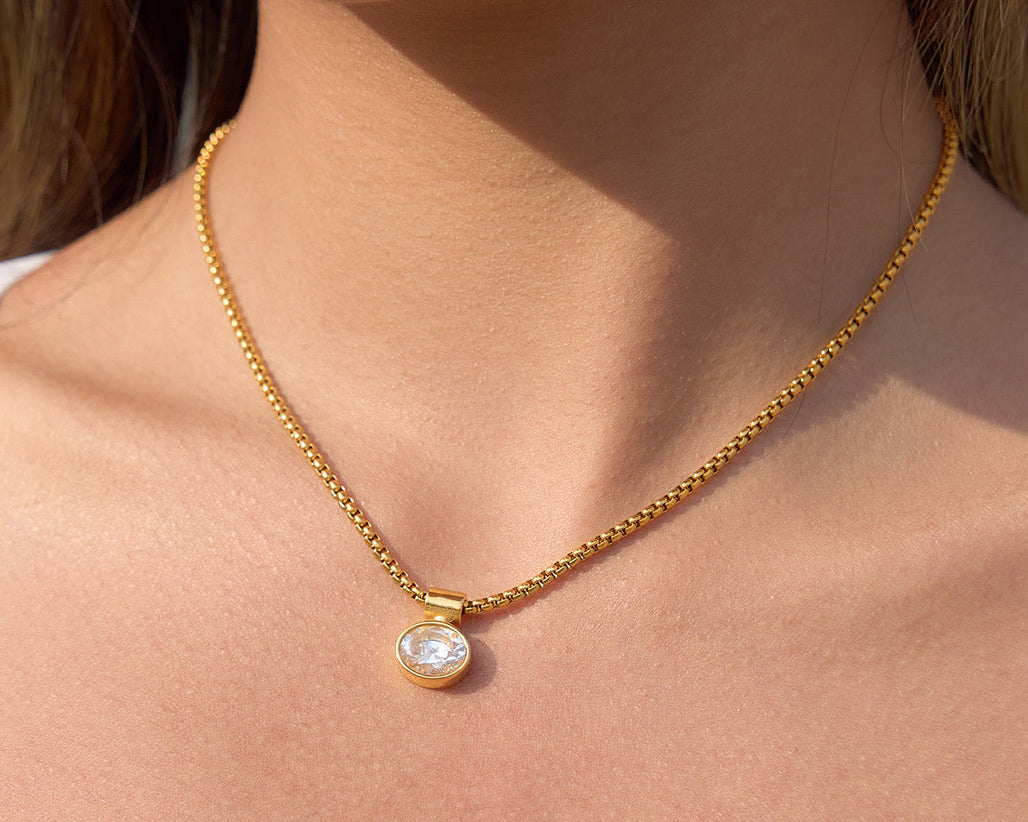 Lumi Solitaire Necklace