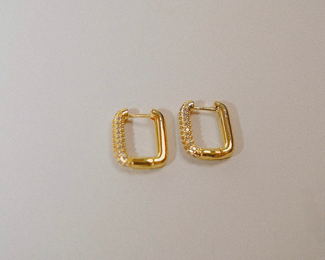 Petite Frame Hoops