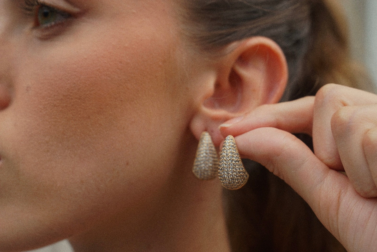 Gemstones Drop Huggies